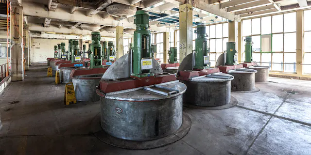 Decommissioned dyestuffs production facility in Ciba’s Building 90.
