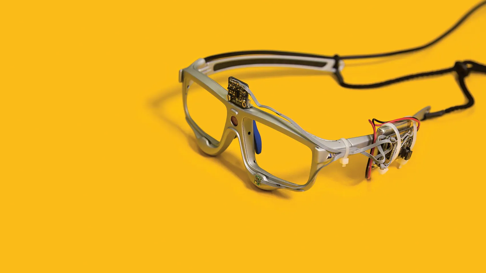 Eye-tracking glasses