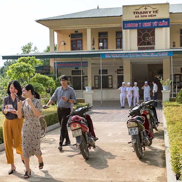 Eine von 13 000 kommunalen Gesundheitsstationen in Vietnam, die mehr Dienstleistungen anbieten sollen.