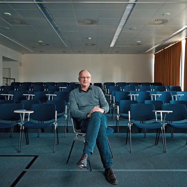 Dirk Schübeler, Director of the FMI.