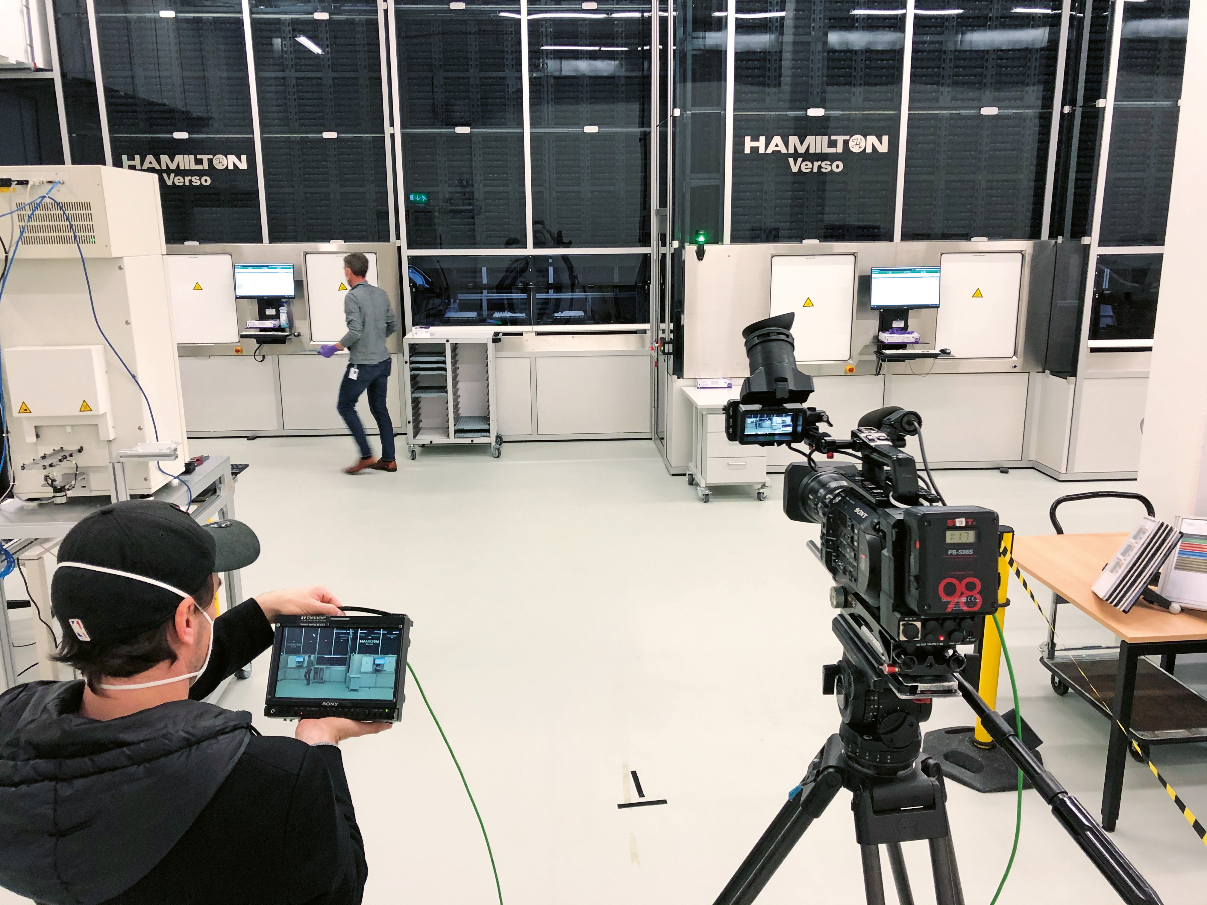 Filming of an explanatory video for the Wonders of Medicine exhibition.