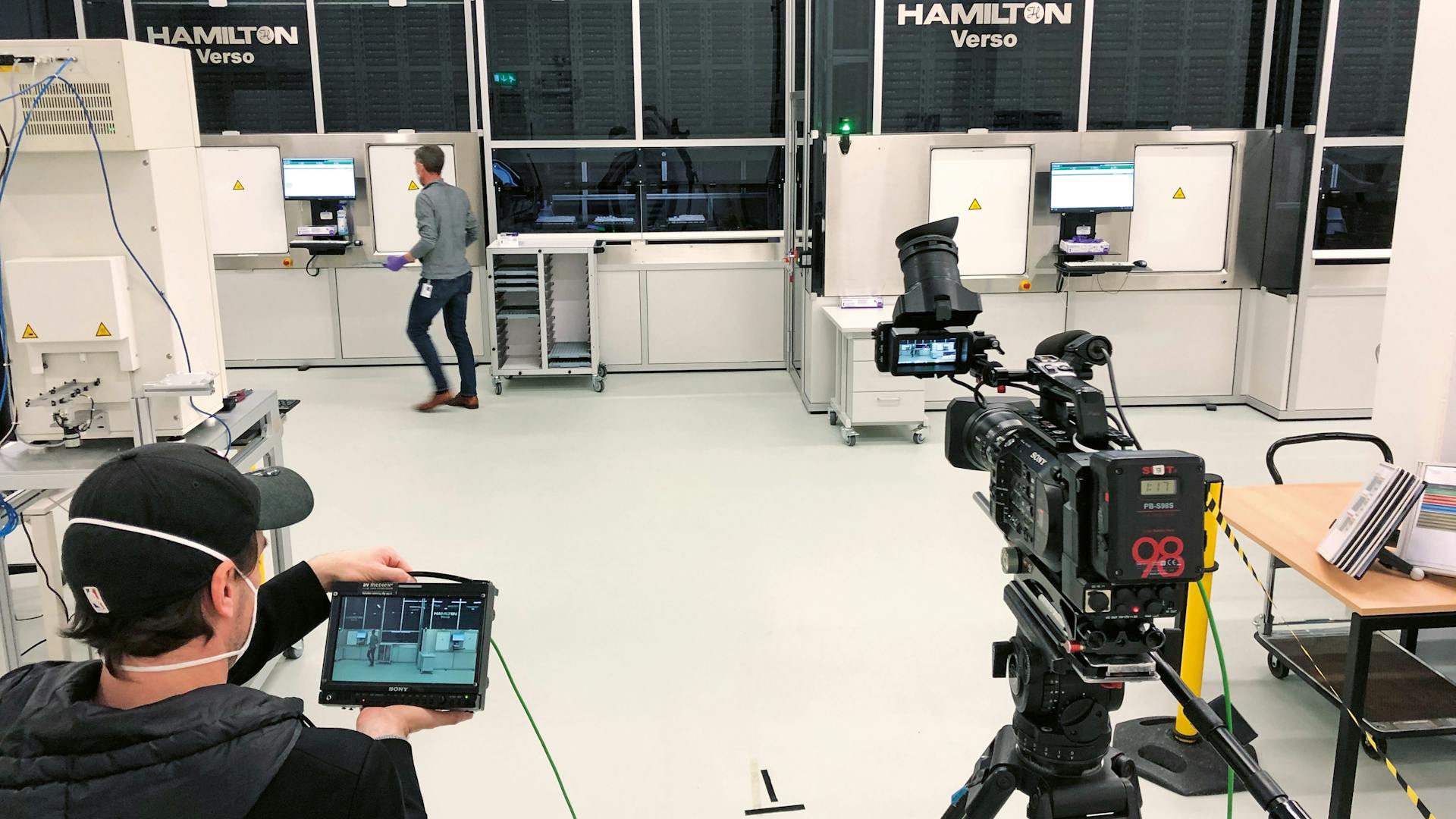 Filming of an explanatory video for the Wonders of Medicine exhibition.