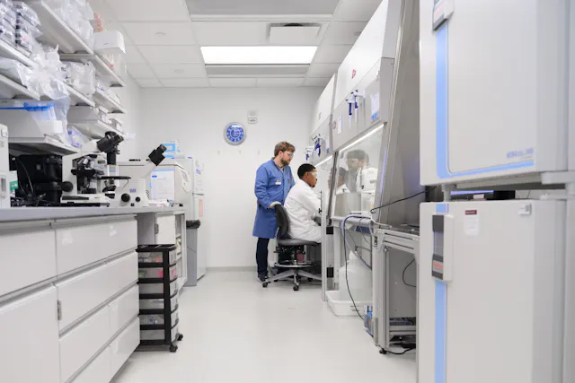 Each student is paired with a Novartis scientist mentor to gain first-hand experience conducting biomedical research, clinical science, or technology projects. Sadiq Walker-Baker’s research interests include retinal disease biology and predictive algorithms for drug candidate selection. “As a future Black physician, it is important that I take on the role of closing the health disparity gap through advocacy, education and mentorship. I want to focus on mentoring young minorities interested in medicine to build strong relationships and guide them to reach their goals.” Sadiq Walker-Baker