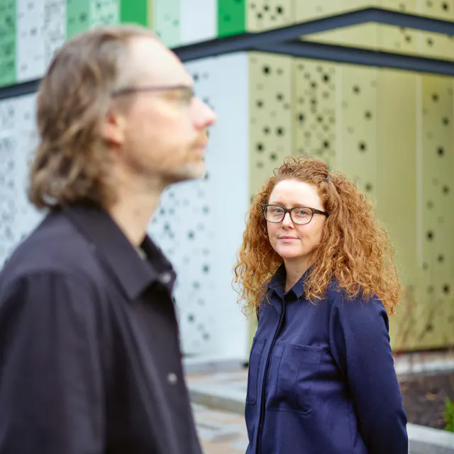 Am Puls der Wissenschaft: das Künstlerduo Semiconductor.