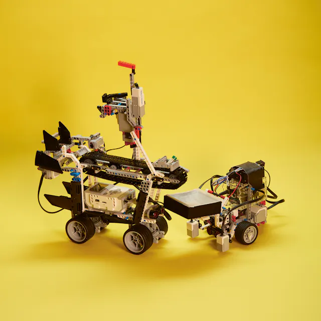 Blockchain Lego robot built to illustrate how blockchain works.