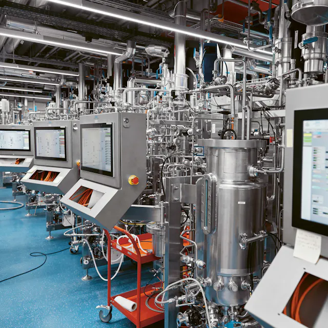 The fermentation vessels can be used for enzyme and natural product propagation. They are connected by a new, highly efficient control software.