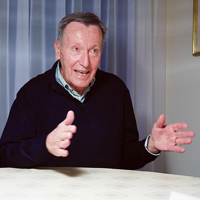 Hans-Peter Scheuner, company archivist from 1996 to 2004.