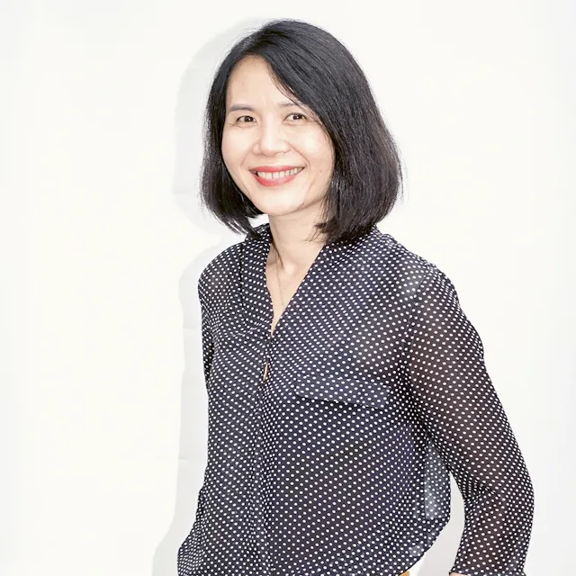 Le Thi Ban, Primary Healthcare Lead in Vietnam - Ban Le Thi leitet zusammen mit dem vietnamesischen Gesundheitsministerium eine auf drei Jahre befristete Public-Private-Partnerschaft zur Stärkung der medizinischen Grundversorgung in Vietnam. Vor dem Wechsel zu Novartis arbeitete Ban Le Thi für die globale NGO FHI 360 in Vietnam.