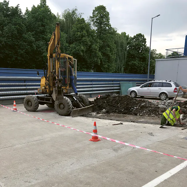 Despite limited space, the team in Murges found a lot to build the new water treatment facility.