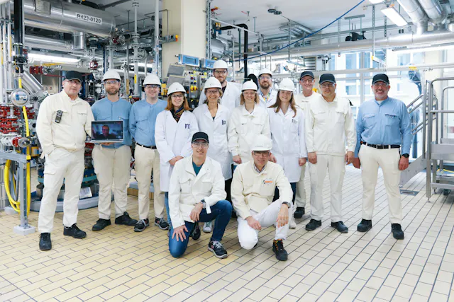 Chemical and Analytical Pilot Plant Team Basel (from left to right): Endre Richter, Martin Trueby (on screen), Pascal Kaufmann, Thomas Schweizer, Laetitia Pierre-Fronzo, Christian Mueller, Anne Enderlin, Jonathan Schmuck, Luisa Heinz, Thomas Boelsterli, Frederic Martin, Tamara Philip-Bauer, Stephan Beerbaum, Carlo Jungo, Stéphane Heitzler.