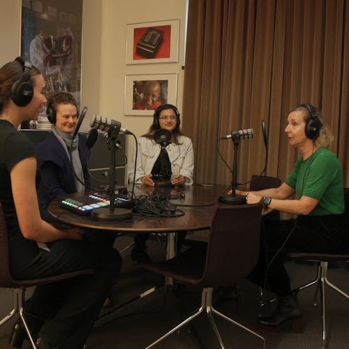 Yvonna Demme in a live coaching session