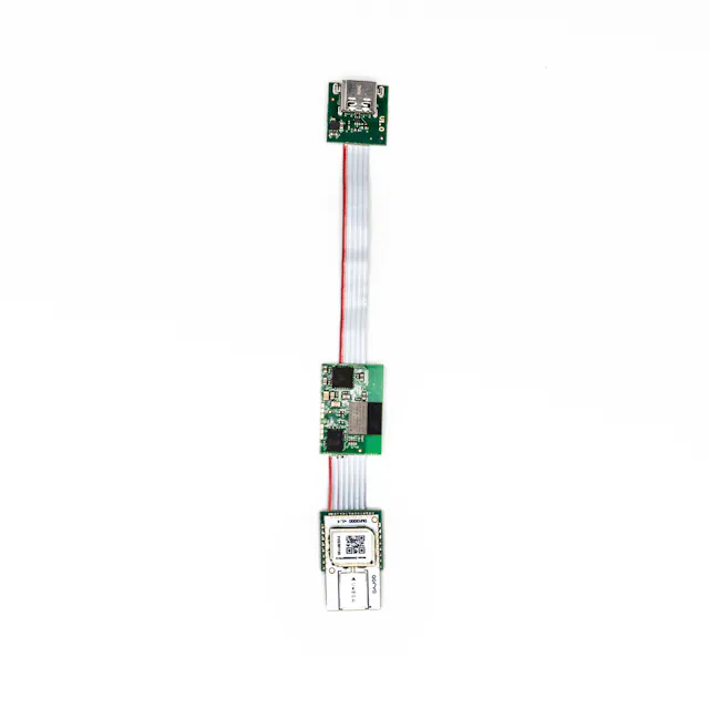The electronic components in the frame can detect the exact position of a visitor in the room, among other things. This information enables the smartphone to display the appropriate content based on the visitor’s location.
