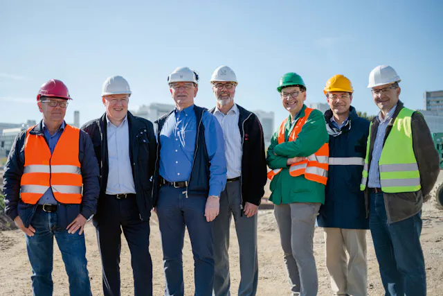 The Novartis team from left to right: Christian Hitz (Health, Safety and Environment HSE), Claude Muller (overall project manager), Andi Truessel (building site project manager), Martin Kuster (Corporate HSE), Felix Hoch (HSE), Daniel Fabian (HSE), Walter Joerg (HSE).
