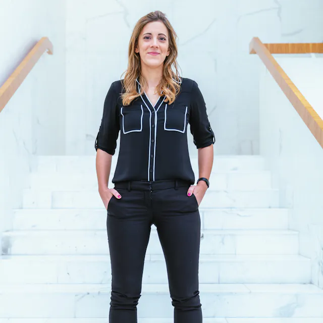 «Unserem Unternehmen bietet diese einzigartige Initiative die Chance, talentierte Menschen aus aller Welt kennenzulernen, die auf unterschiedliche Weise Führungsqualitäten zeigen und die von Natur aus zielstrebig und bereit sind, ihre Zielsetzungen auf sozial verantwortliche Weise zu erreichen.» - Bettina Bächtold