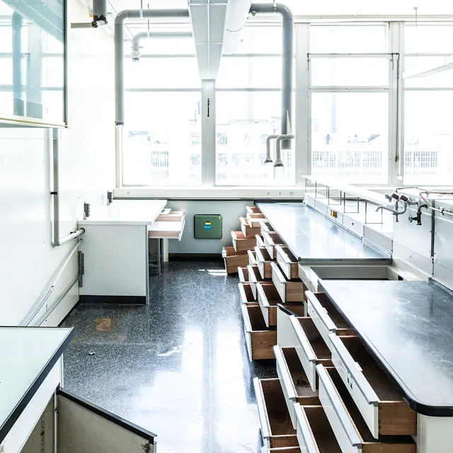 The end of a glorious era: abandoned dye labs in Building 411  of the Klybeck site (photo taken in 2019).
