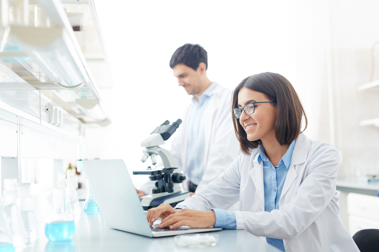 Two researchers in a lab.
