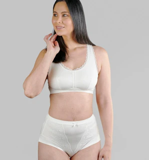 JulieMay Georgia Wireless Back-Support Sports Bra