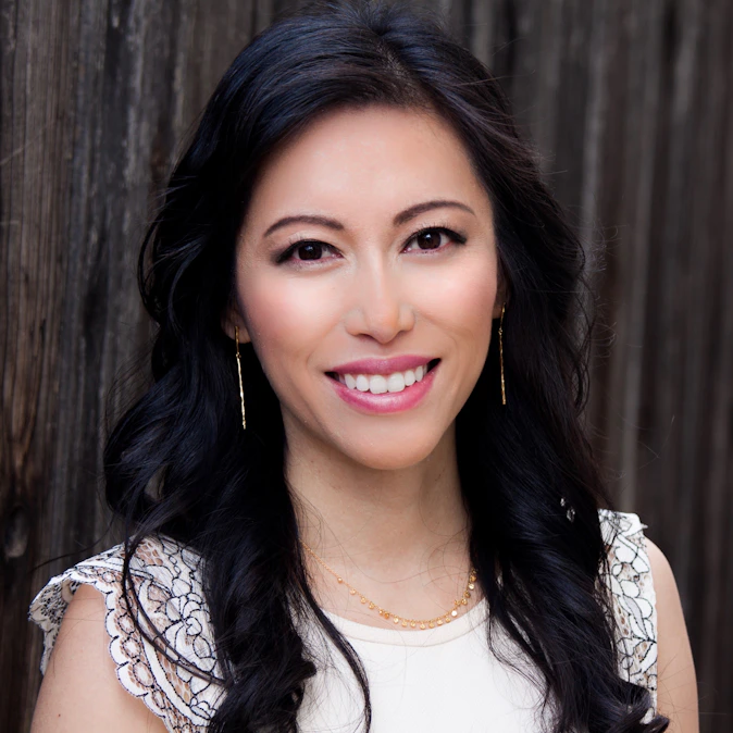 Headshot of April Armstrong