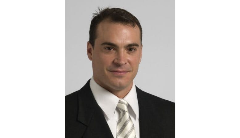 Headshot of Anthony Fernandez