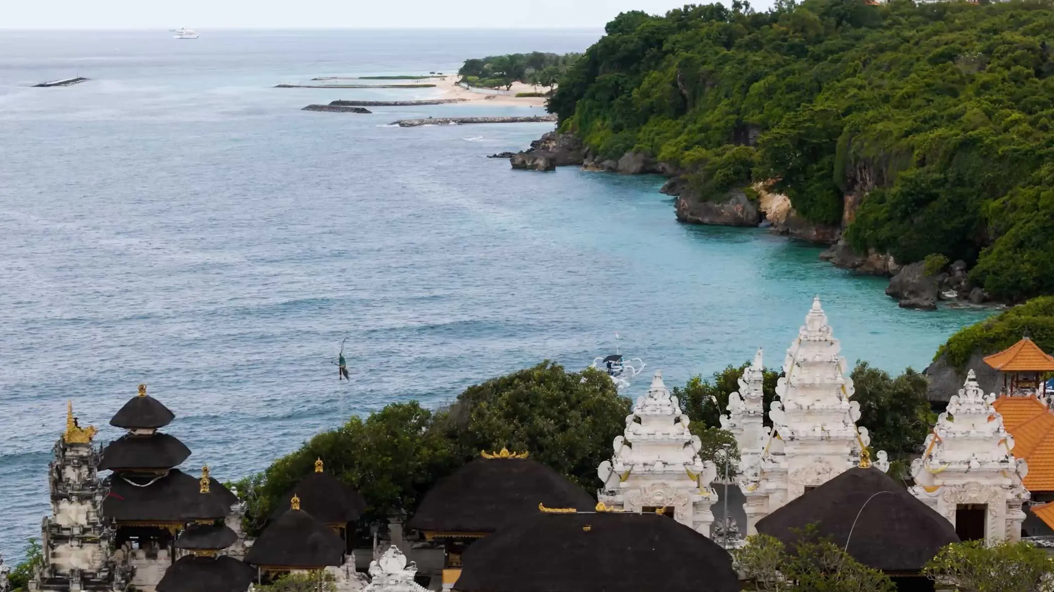 beautiful beachfront restaurant in nusa dua, bali