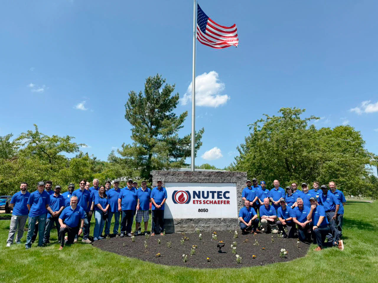 NUTEC ETS Schaefer Team Picture