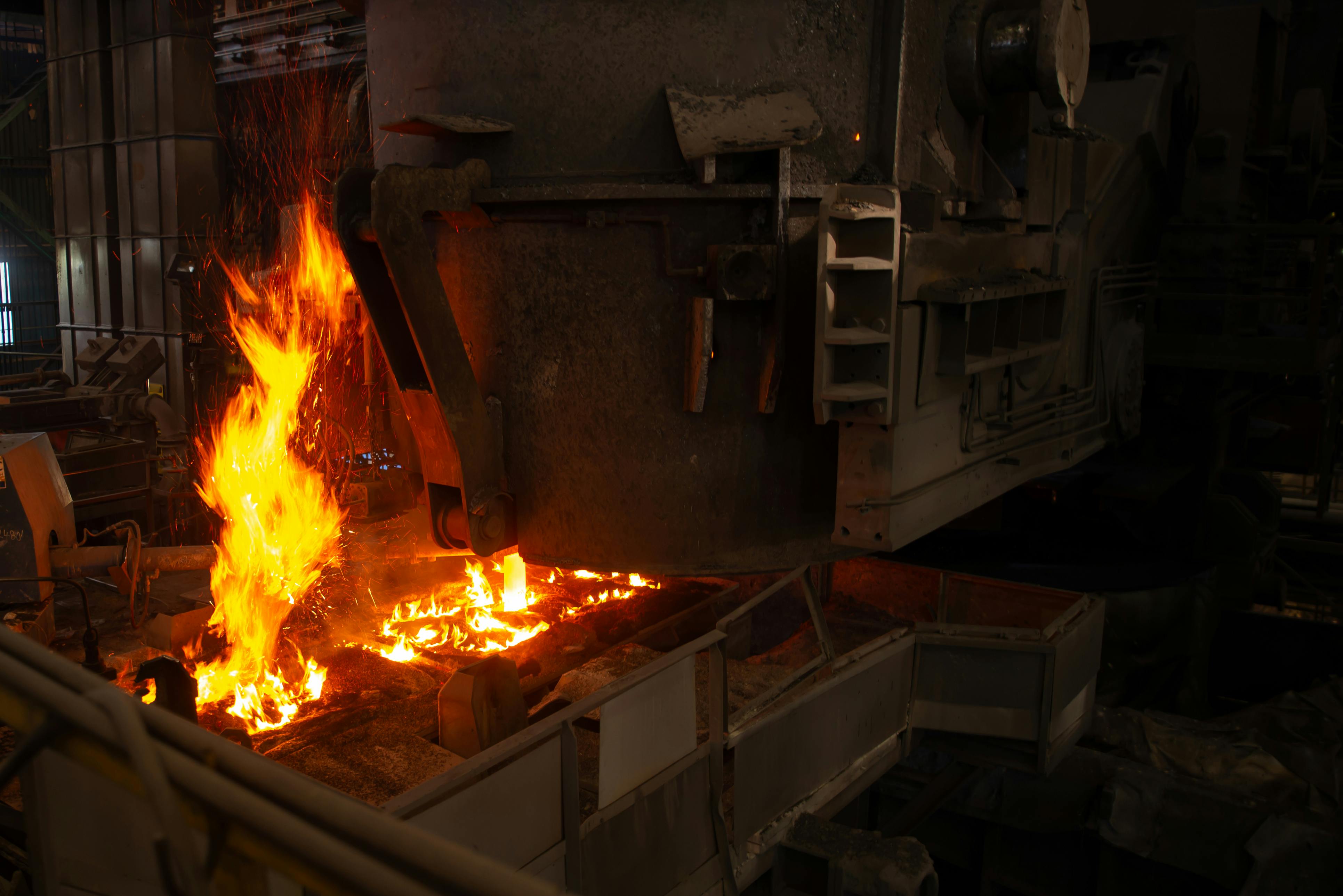 Hot steel casting