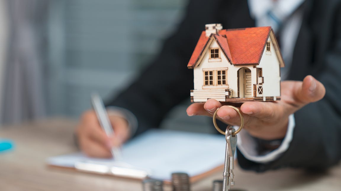 Issuing a mortgage