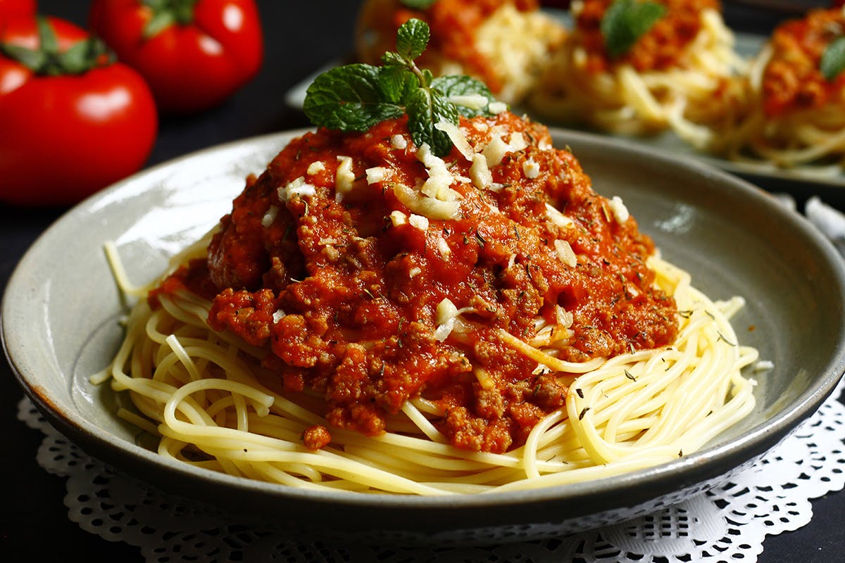 Mì Ý sốt bò bằm (spaghetti)