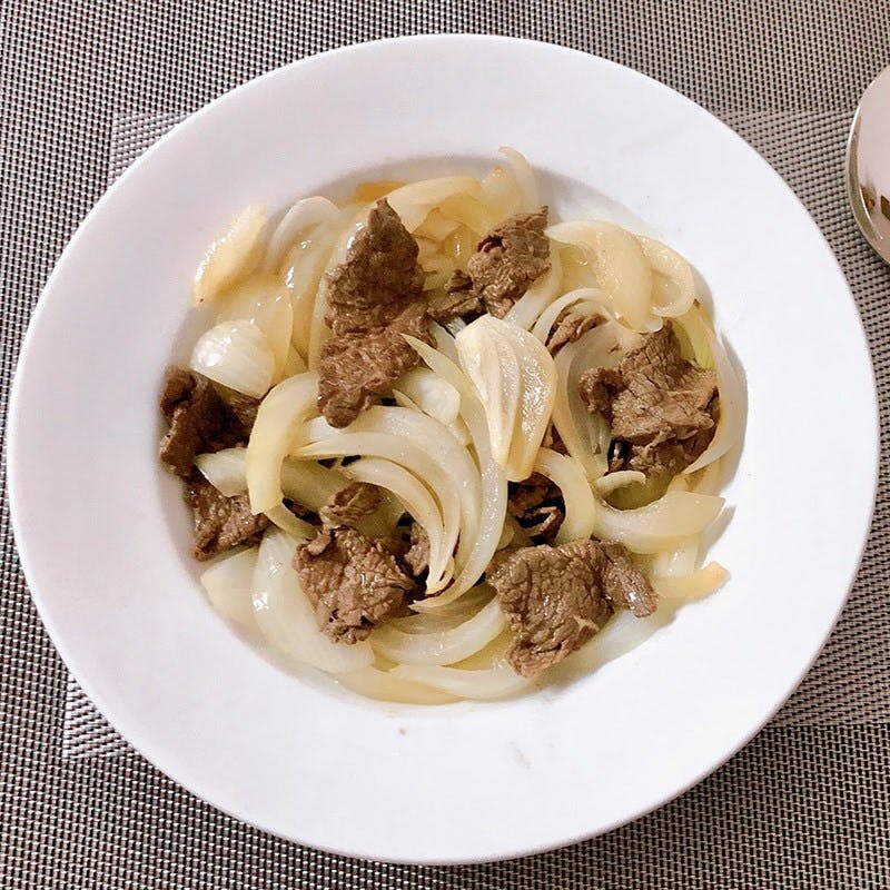 Bò xào hành tây