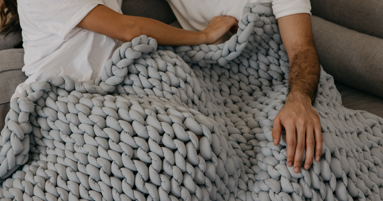 Ultimate Guide to Cooling Weighted Blankets 2021