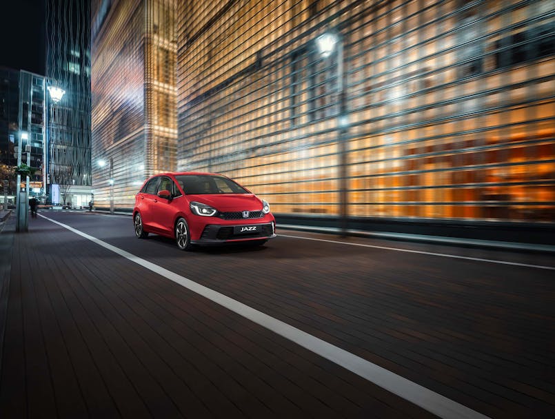 Nýr Honda Jazz, rauður á lit á ferðinni