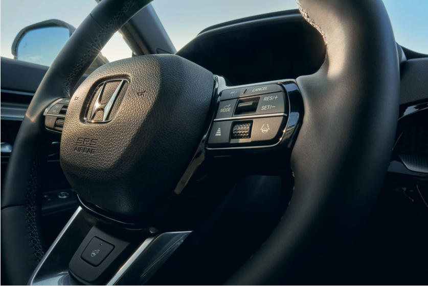 CR-V-stýri-innanrými