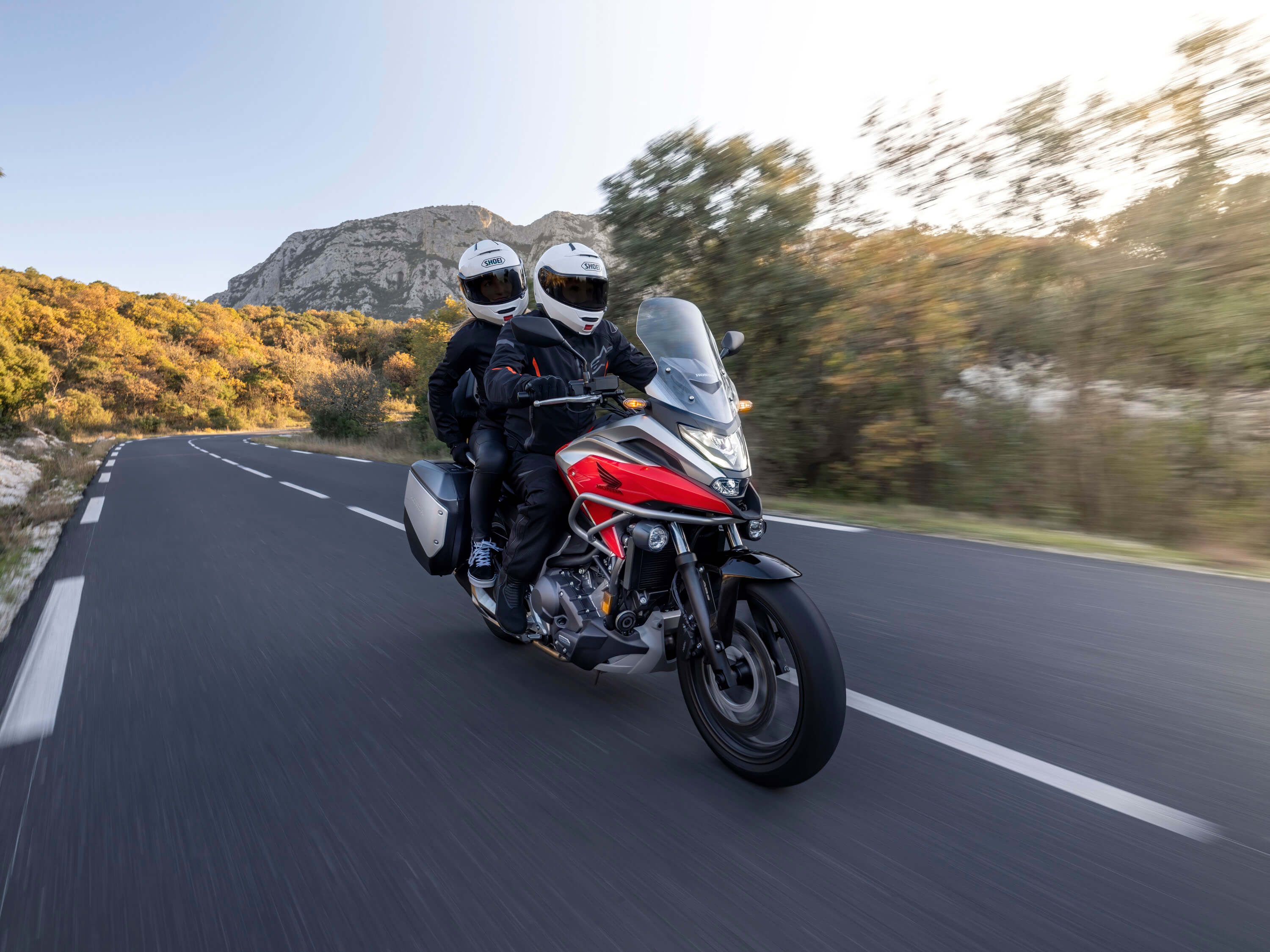 NC750X í umferð með farþega