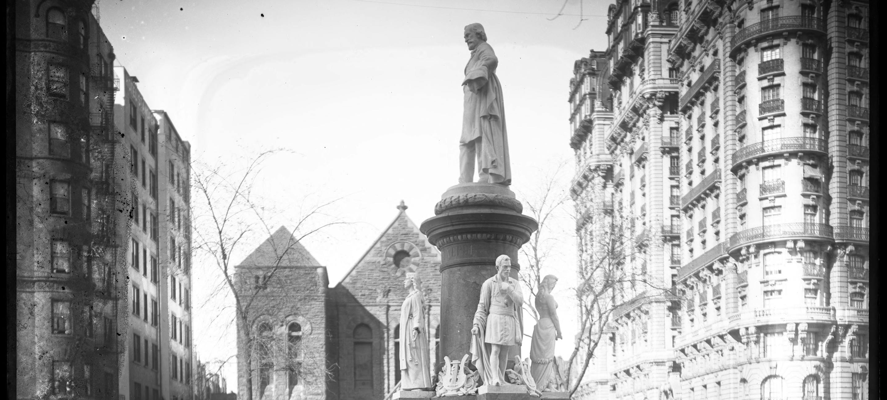 Statue of Giuseppe Verdi, Verdi Square, Broadway and Amsterdam Avenue at W. 73rd Street, New York City, undated (ca. 1906-1919).