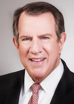head shot of Andrew Tisch