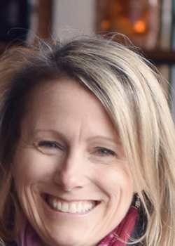 Nicole LaVoi head shot