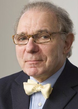 Head shot of Roger Hertog