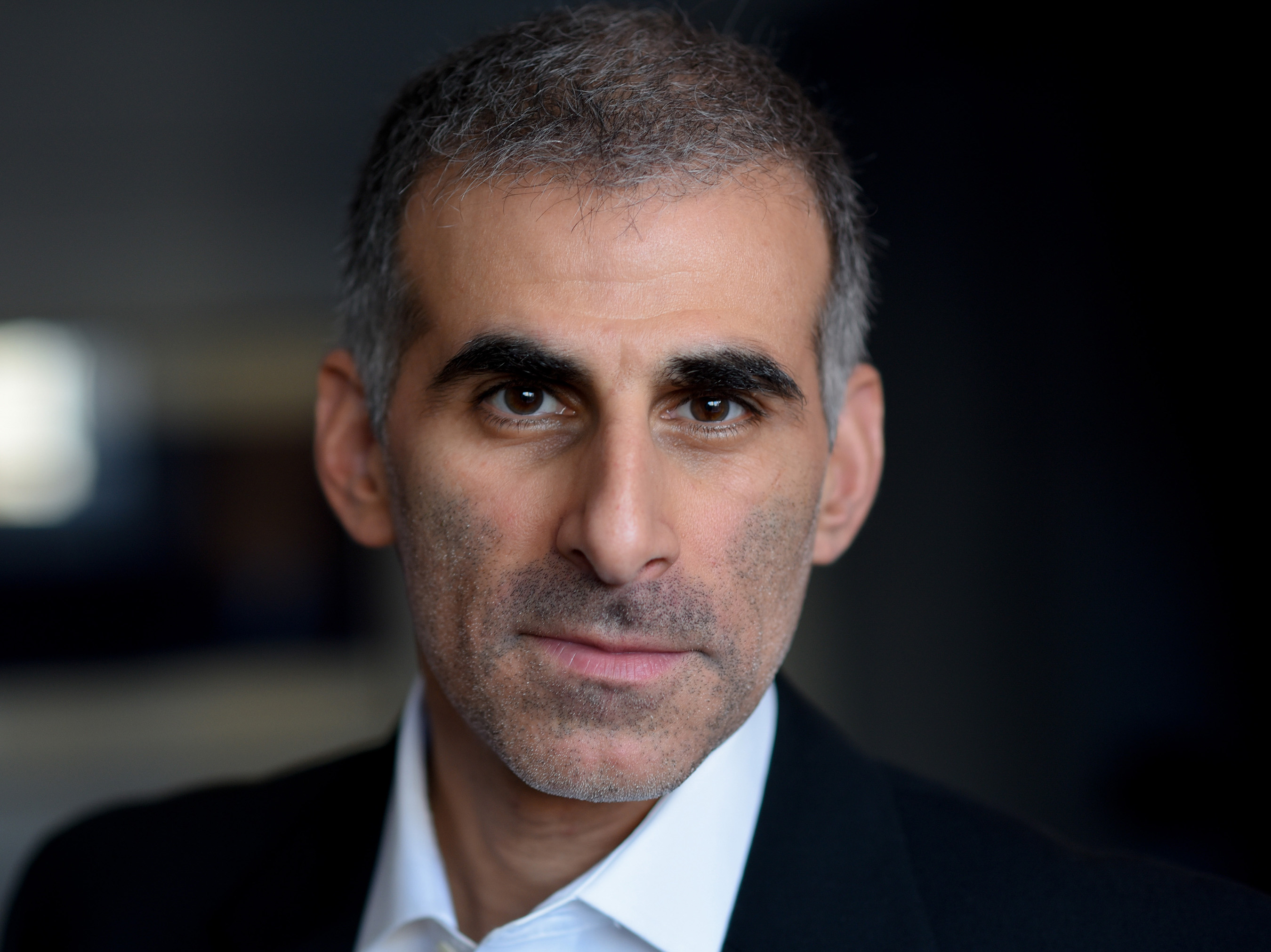 Alan Mikhail headshot