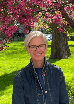 Micki McElya headshot