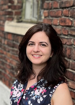 alice kelly headshot