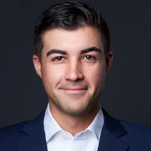 Bradley Roth Headshot