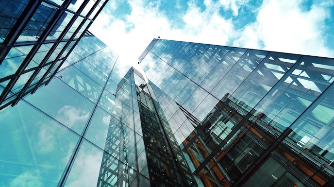 Floating Income + Tactical Sector Management