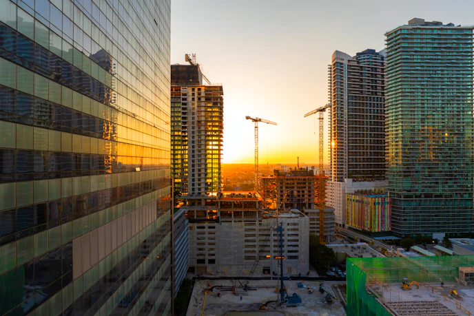 REITs Strike Back: Defying Rates, Riding the HALO Trade Into Recovery