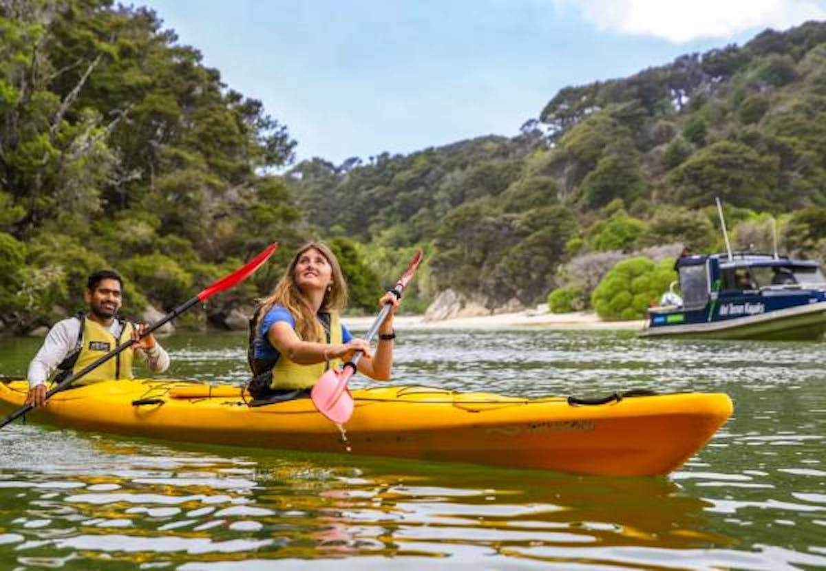 Abel tasman kayaking