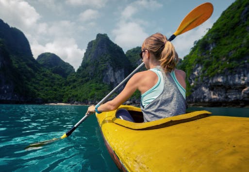kayaking vietnam