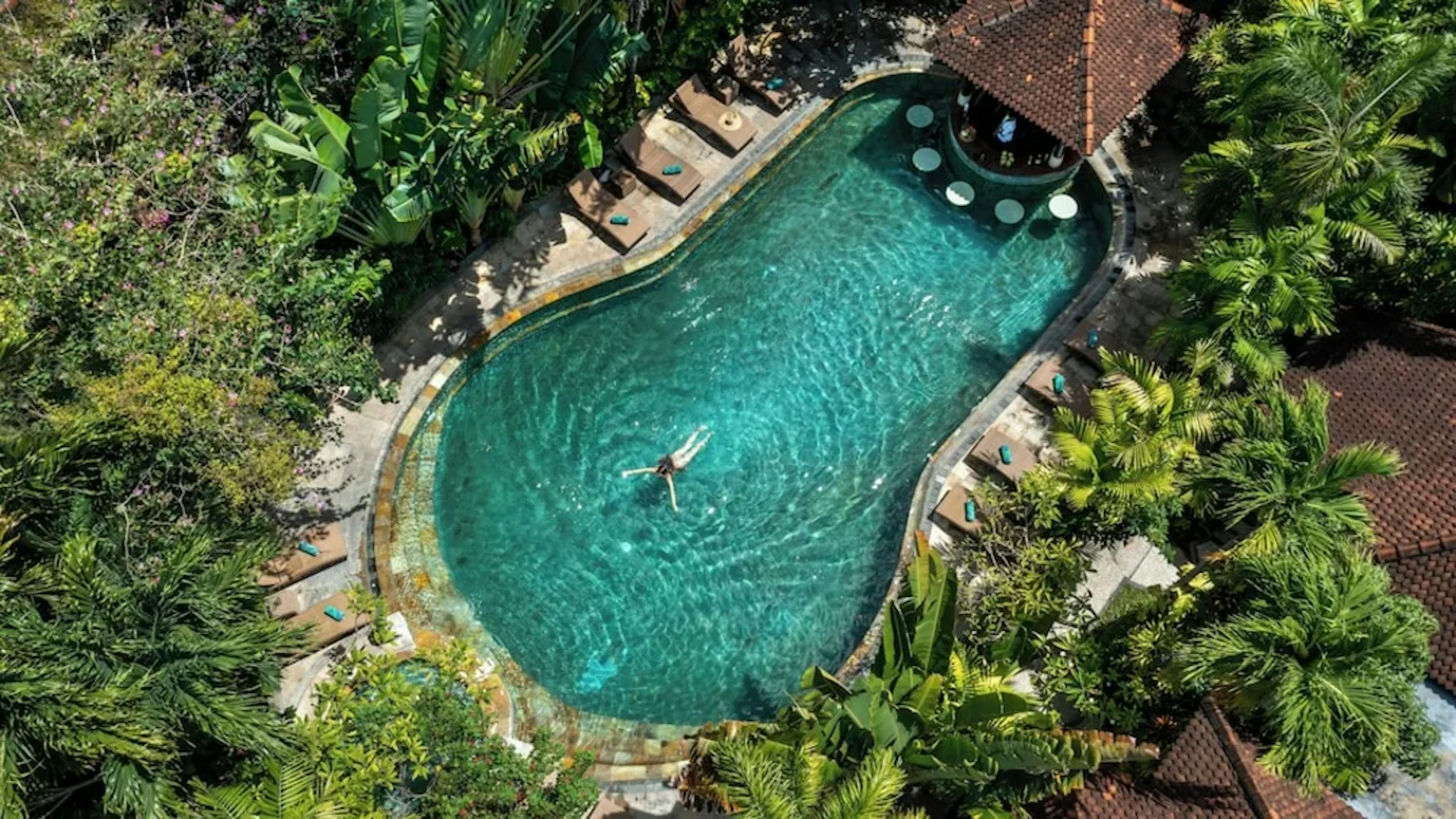 Tonys Villas & Resort pool