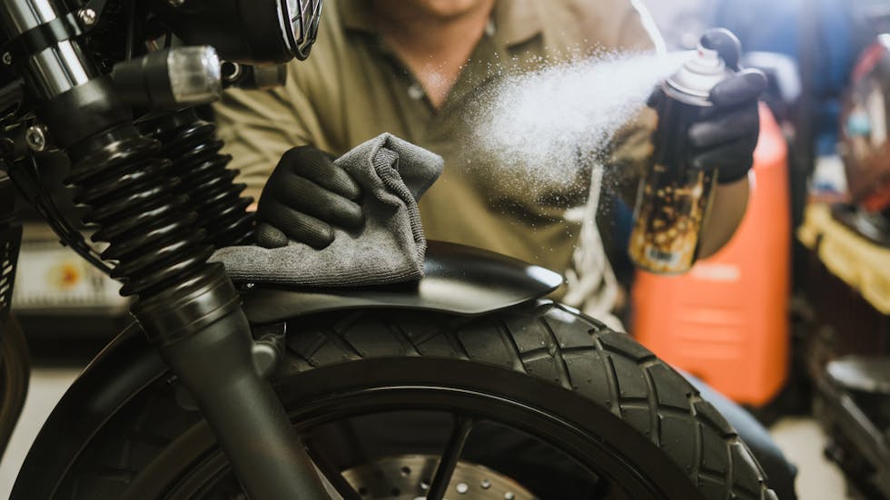 Cómo limpiar una moto de forma correcta?