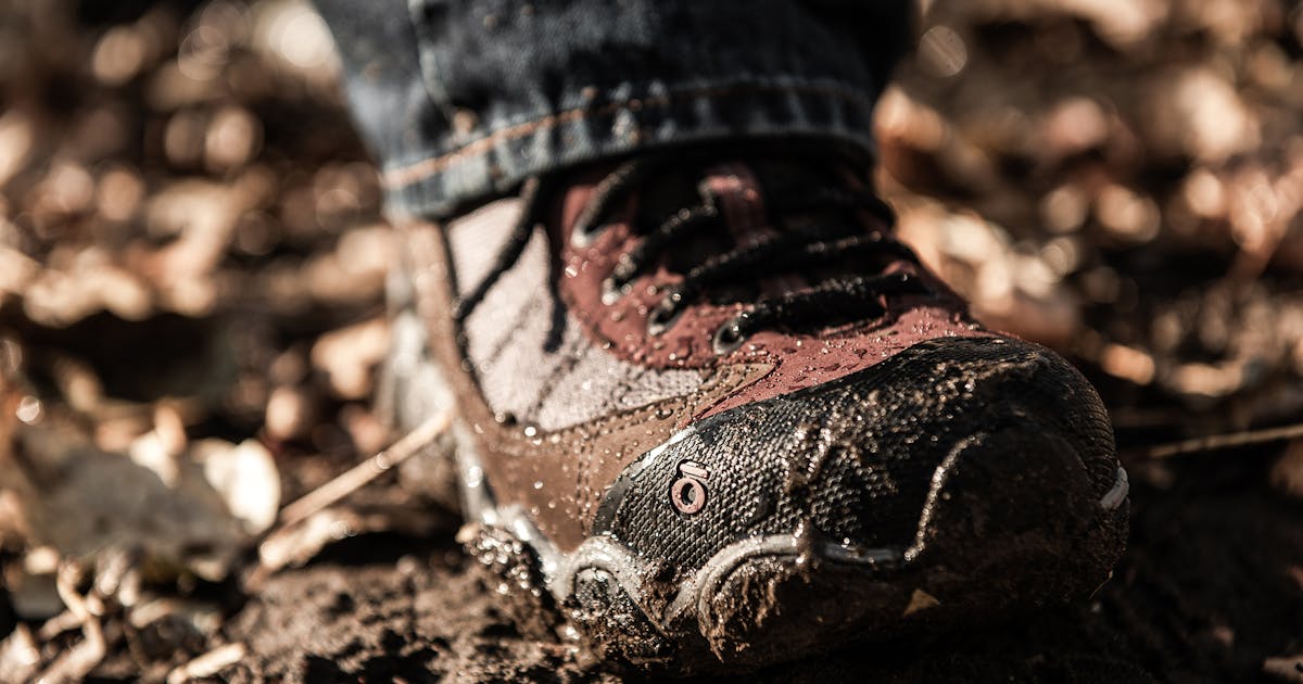 How to Dry Outdoor Shoes Properly, Care Tips