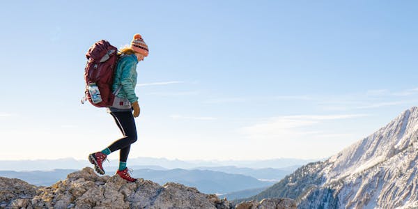 Women hiking on a ridge in the Rio Red Oboz Bridger Mid boots.