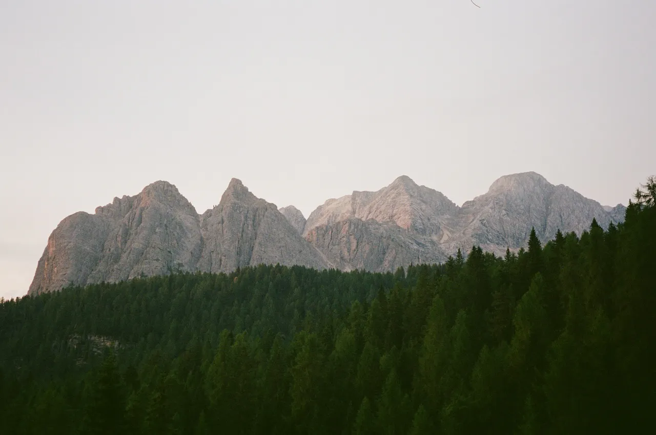 Beautiful mountains at the gateway of the AV 1